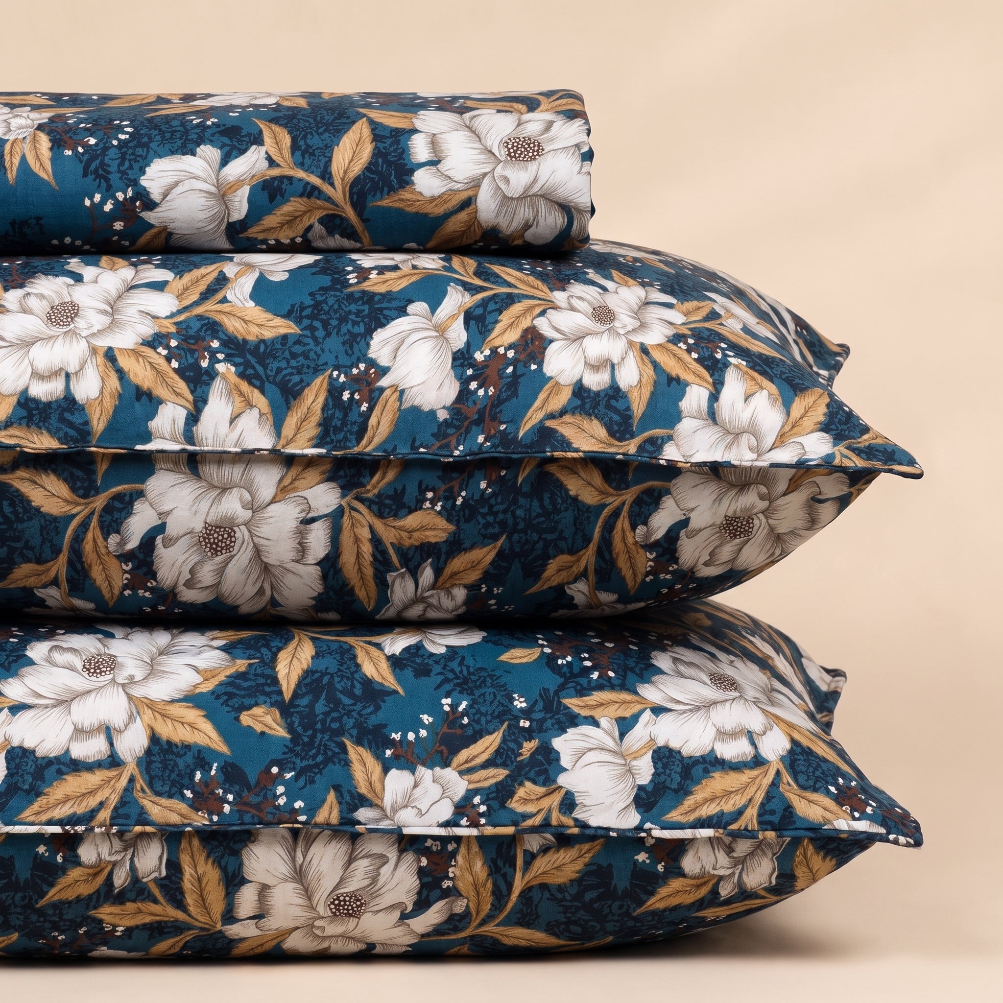 Blue Waves 3 Pc Bed Sheet Set by MeruHome – gallery view 2